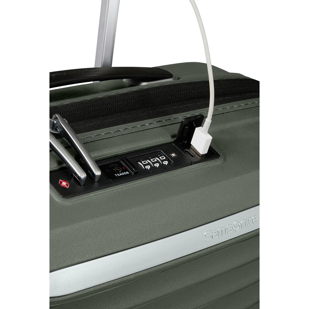 מזוודה טרולי עליה למטוס ״20 מתרחבת כולל שקע USB מבית סמסונייט Samsonite Upscape - Image 10