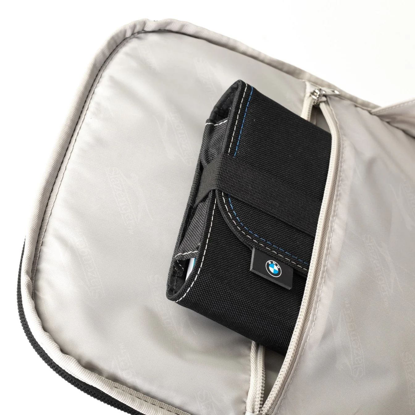 תיק גב יוקרתי עסקי למחשב נייד 15.6״ מבית SLAZENGER מסדרת OXFORD - Image 9