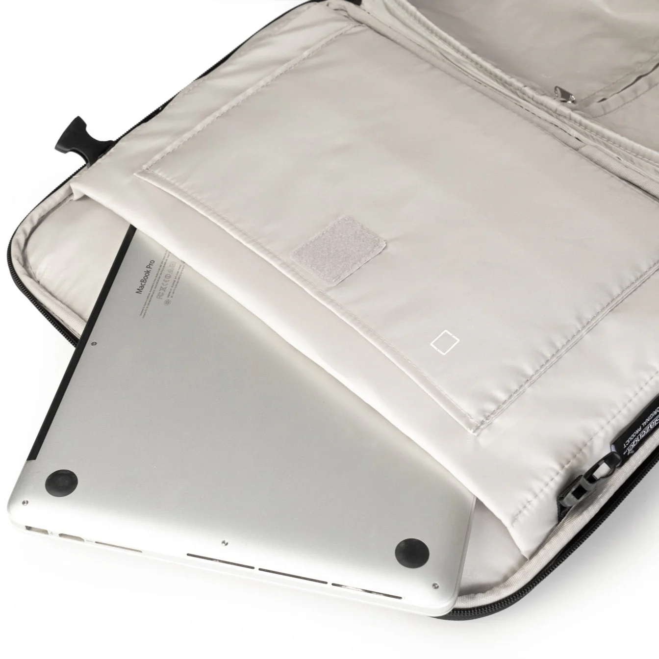 מזוודת טרולי עסקים עם תא לללפטופ LAPTOP CASE מבית המותג SLAZENGER סדרת OXFORD - Image 11