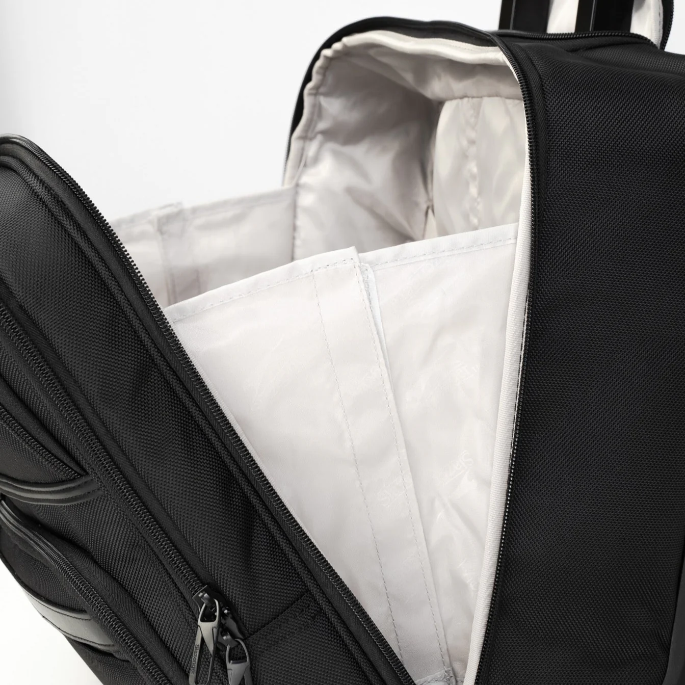 מזוודת טרולי עסקים 2 גלגלים עם תא לללפטופ LAPTOP CASE מבית המותג SLAZENGER סדרת OXFORD - Image 16